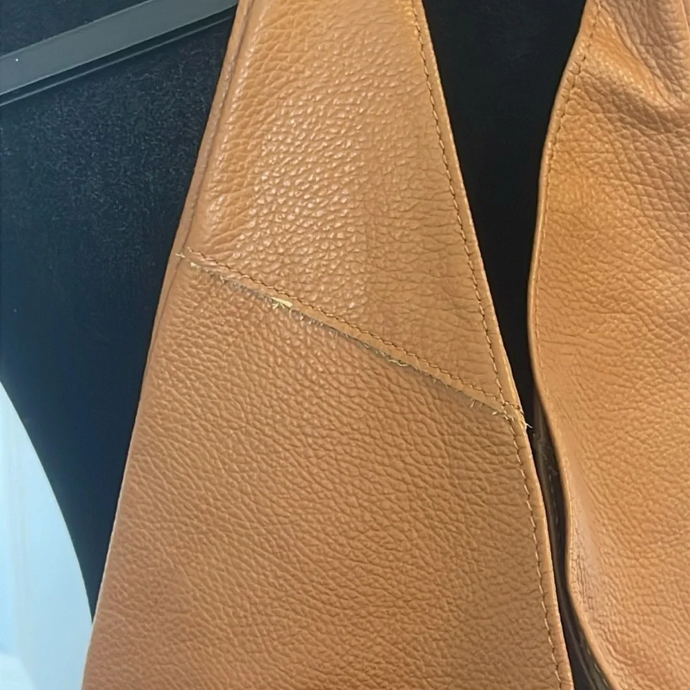 NWOT Borse In Pelle Genuine Leather Shoulder Slouch Bag Coin Purse NWOT